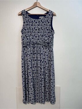 Dressbarn Sleeveless Navy Blue & White Leaf Print Dress Size 12